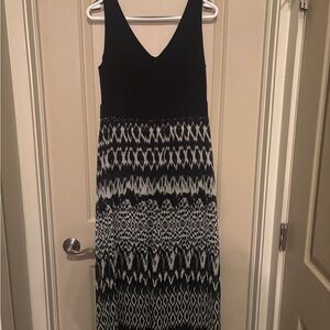 Elegant Black and White Patterned Dress